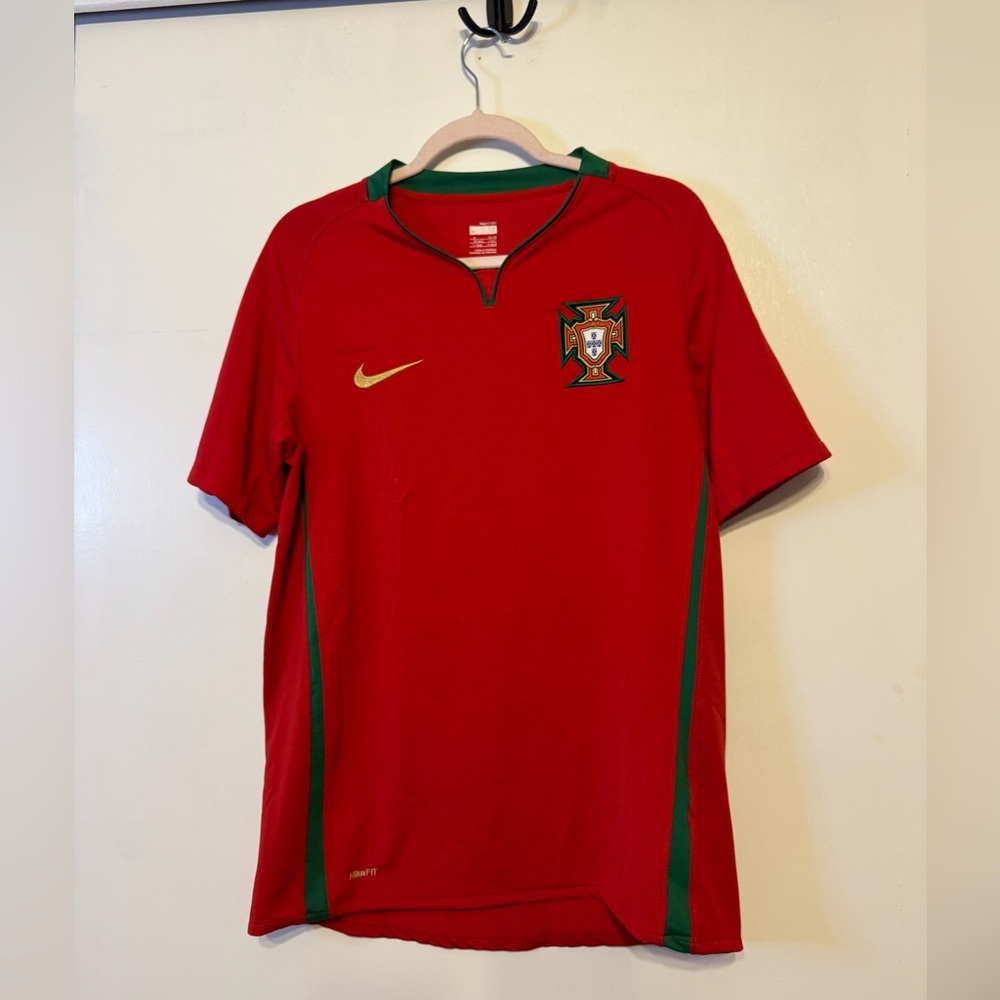 Nike Portugal 2008-2010 home football jersey